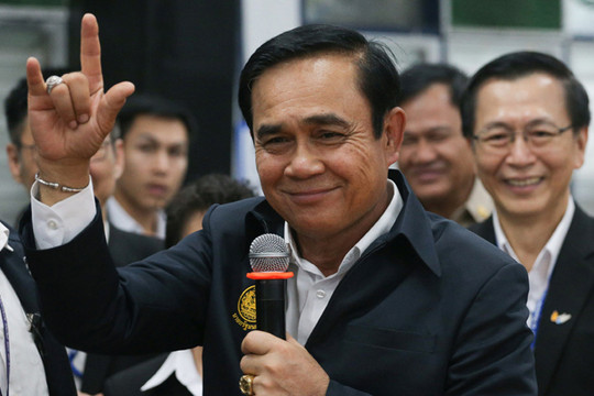 171 nghị sĩ muốn Thủ tướng Thái Lan  thôi chức sau khi hết nhiệm kỳ 8 năm