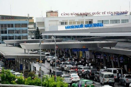 Ưu tiên phát triển hệ thống xe buýt để cải thiện giao thông tại sân bay Tân Sơn Nhất