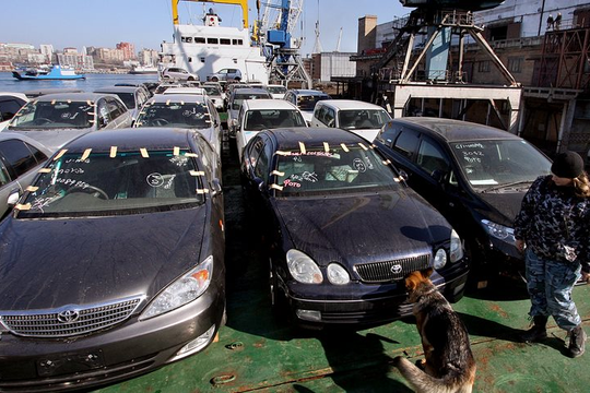 Nhật Bản vẫn bán xe cũ số lượng lớn qua Nga, bất chấp lệnh trừng phạt Nga 