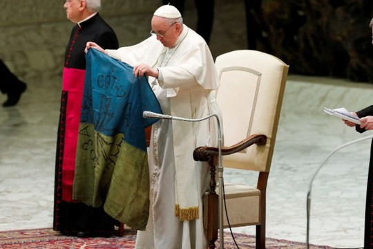 Ukraine triệu tập sứ thần Vatican, bày tỏ thất vọng với thông điệp của Giáo hoàng
