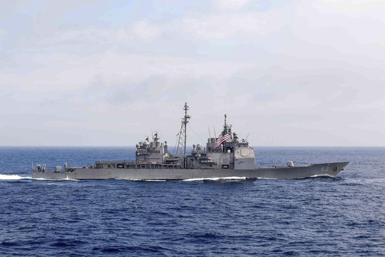 Tàu chiến Mỹ đi qua eo biển Đài Loan sau chuyến thăm của bà Pelosi