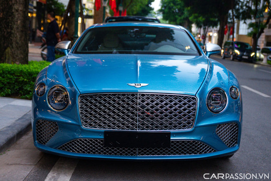 Bentley Continental GT Mulliner hàng hiếm có giá 21 tỉ  trên phố Hà Nội