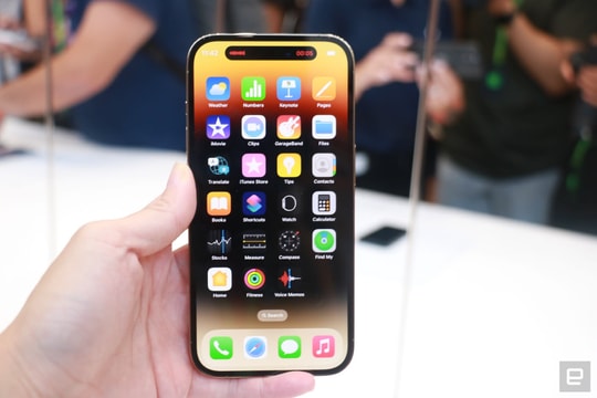 Các chuyên gia đánh giá tích cực về dòng iPhone 14 và Apple Watch mới