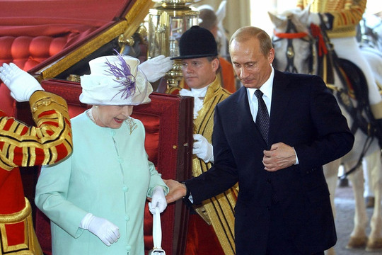 Tổng thống Nga gửi lời chia buồn về sự qua đời của Nữ hoàng Anh Elizabeth