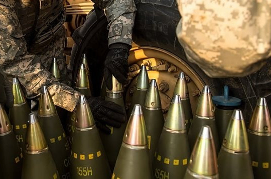 Kho đạn dược quyết định kết quả cuộc chiến tại Ukraine?