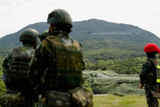 Đài Loan tìm cách đối phó UAV Trung Quốc quấy nhiễu, gây sự
