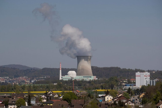 Thụy Sĩ lập bãi chôn chất thải hạt nhân gần biên giới Đức gây tranh cãi