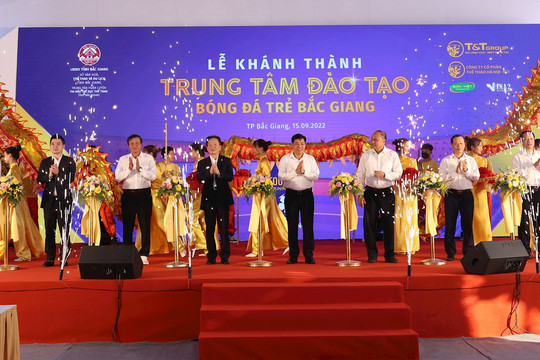 Hanoi FC khánh thành trung tâm đào tạo bóng đá trẻ tại Bắc Giang