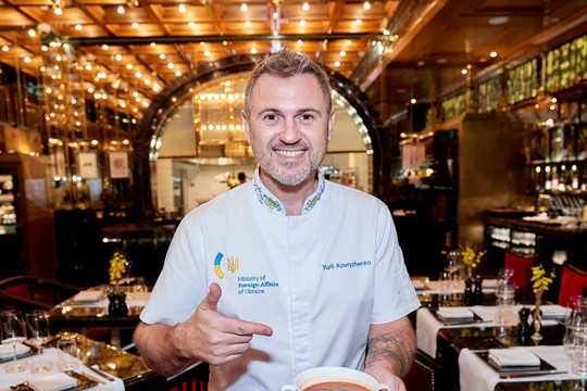 Đại sứ ẩm thực Ukraine: “Súp borsch – di sản văn hóa thế giới UNESCO sẽ được yêu thích tại Capella Hanoi”