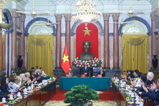 Tiếp các nhà khoa học đoạt giải Nobel, Chủ tịch nước nói Việt Nam không vì tăng trưởng mà hạ thấp lợi ích người dân