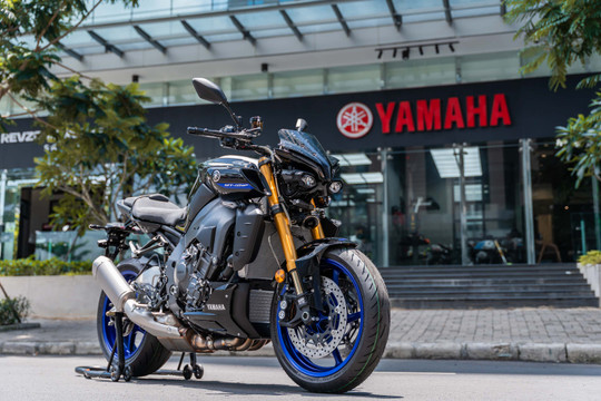 Yamaha MT-10 và MT-10 SP 2022: Thừa hưởng nhiều công nghệ của YZF-R1
