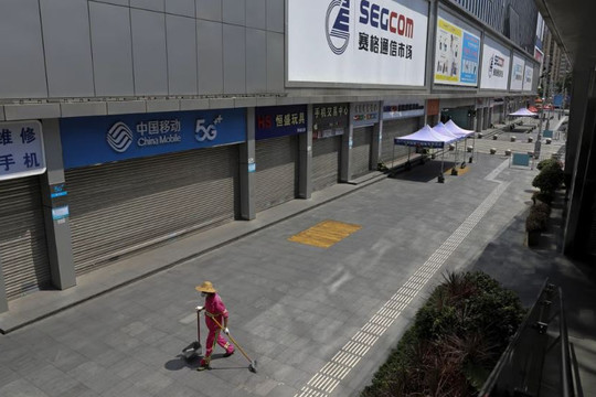 Hãng đóng gói chip chiếu sáng sụp đổ báo hiệu mối nguy do kinh tế Trung Quốc gây ra
