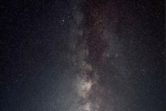 Những ảnh dải ngân hà tuyệt vời được chụp bằng iPhone 14 Pro Max