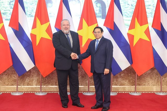 Thủ tướng Phạm Minh Chính đón, hội đàm với Thủ tướng Cuba