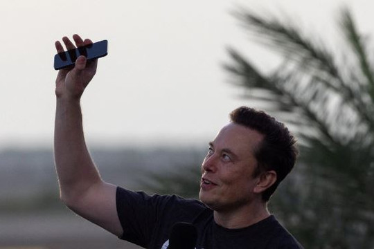 Siêu bão Ian tàn phá Florida, Elon Musk cung cấp internet vệ tinh Starlink hỗ trợ