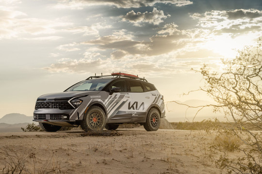 Kia Sportage X-Pro với gói Off-road tham dự giải đua Rebelle Rally 2022