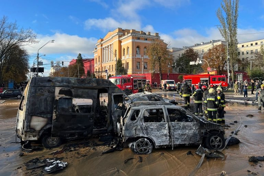 Chiến sự tại Ukraine: Hàng loạt vụ nổ lớn làm rung chuyển thủ đô Kyiv 