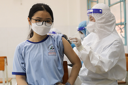 Việt Nam nhập 1,5 triệu liều vắc xin phòng COVID-19 cho trẻ