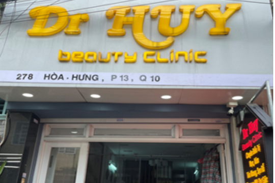 TP.HCM: Ông chủ thẩm mỹ 'chui' Dr Huy tiêm filler cho khách hàng