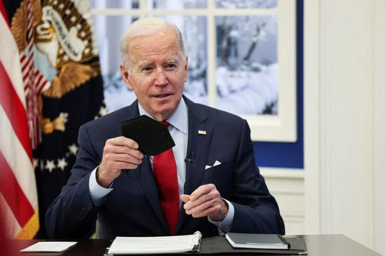 Ông Biden tiêm mũi vắc xin COVID-19 thứ 5, kêu gọi người Mỹ làm theo