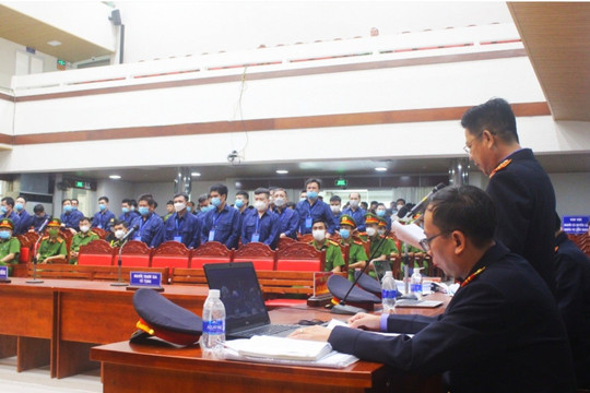 Công bố cáo trạng gần 150 trang xử đại án buôn lậu xăng dầu ở Đồng Nai
