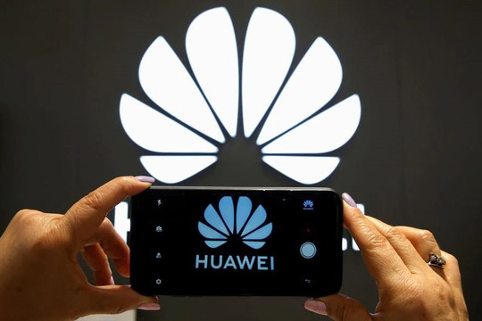 Huawei: Thu nhập ròng ba quý 2022 giảm 40% do không thể vực dậy mảng smartphone