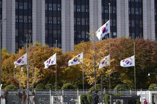 Thảm kịch Halloween ở Itaewon: Hàn Quốc tuyên bố Quốc tang 1 tuần, lãnh đạo các nước gửi lời chia buồn