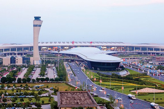 Khu kinh tế sân bay Trịnh Châu có nhà máy iPhone lớn nhất thế giới bất ngờ phong tỏa