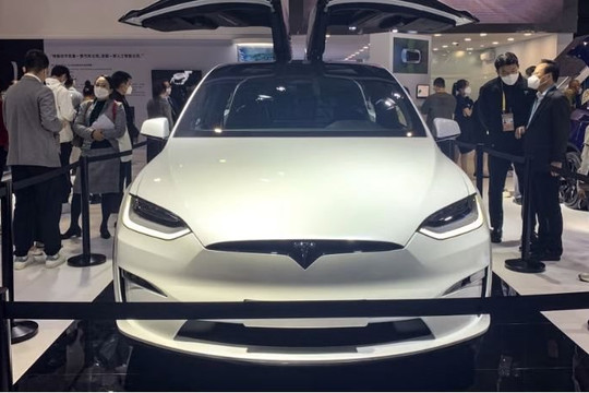 Tesla tỏa sáng giữa 200 công ty Mỹ ở hội chợ thương mại nhập khẩu lớn nhất thế giới tại Trung Quốc
