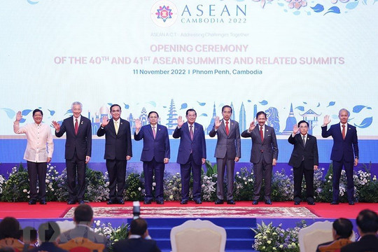 Thủ tướng dự lễ khai mạc Hội nghị cấp cao ASEAN lần thứ 40 và 41