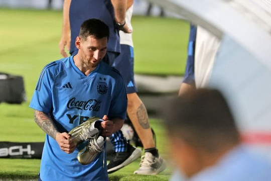 Fan tin Messi giúp Argentina vô địch World Cup 2022, Anh có thể thay đổi ở hàng tiền vệ phút chót