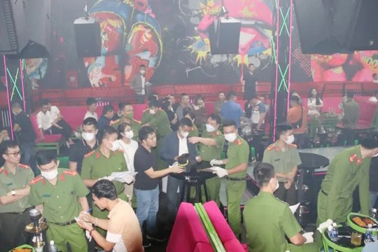 Quảng Bình: Phát hiện 25 người dương tính với chất ma túy tại quán bar