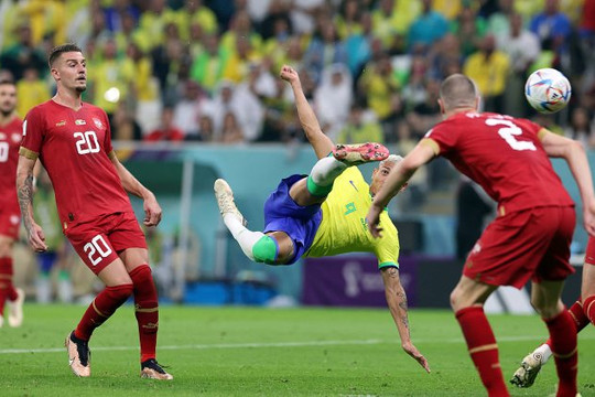 Clip Brazil 2-0 Serbia: Richarlison lập siêu phẩm mang về 3 điểm cho Brazil