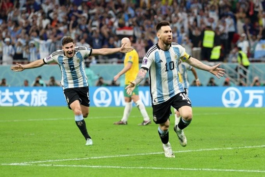 Messi tỏa sáng đưa Argentina vào tứ kết gặp Hà Lan