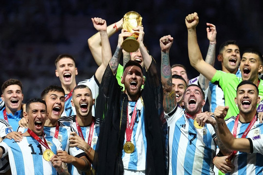 Messi thừa nhận chịu đau khổ để vô địch World Cup, không đòi hỏi gì thêm từ Chúa 