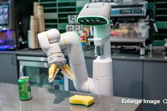 Google, Tesla đang làm cho robot giống chúng ta hơn như thế nào?