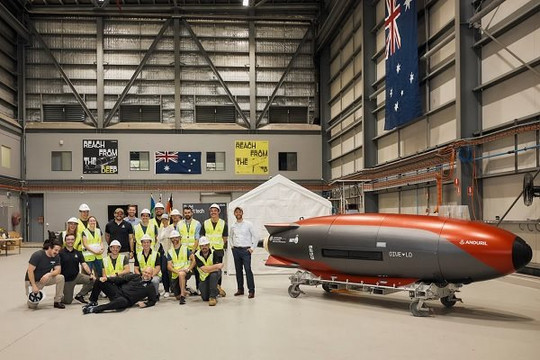 Úc giới thiệu tàu ngầm không người lái mới 