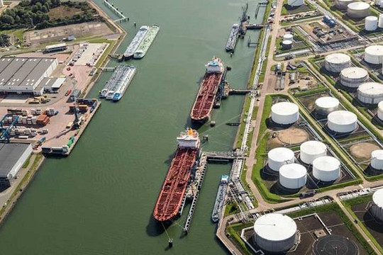 Hạ viện Mỹ thông qua dự luật cấm xuất khẩu dầu dự trữ sang Trung Quốc