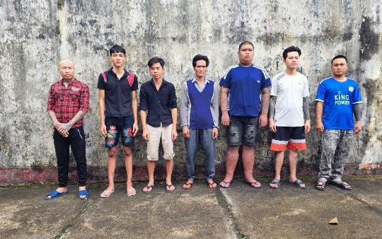 Phú Quốc: Bắt 7 người mang vũ khí quân dụng đi 'giải quyết mâu thuẫn' ở trường gà 