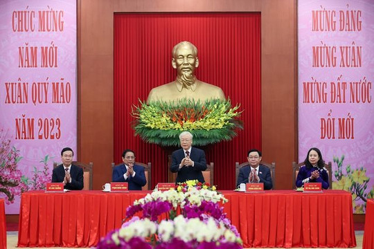 Tổng bí thư Nguyễn Phú Trọng chúc Tết các lãnh đạo, chiến sĩ, đồng bào và kiều bào