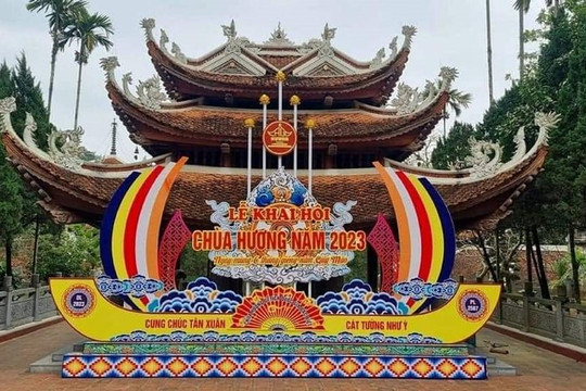 Nét mới ở lễ hội chùa Hương Xuân Qúy Mão  