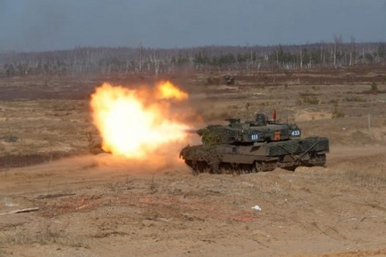 Tập đoàn quốc phòng Đức sẵn sàng cung cấp 139 xe tăng Leopard cho Ukraine