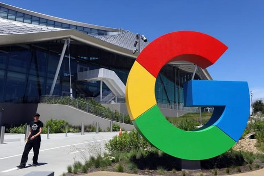 Nhiều nhân viên Google biểu tình phản đối  lương thấp, sa thải hàng ngàn đồng nghiệp