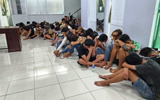 Kiên Giang: Bắt giữ nhóm thanh thiếu niên mang hung khí đi đánh nhau