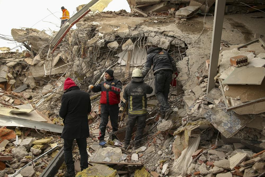 Syria nói Mỹ 'chính trị hóa' trận động đất sau khi từ chối viện trợ