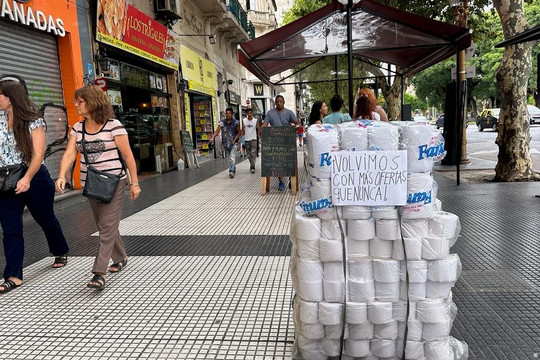 Lạm phát ở Argentina: Áp giá trần hàng hóa liệu có hiệu quả?