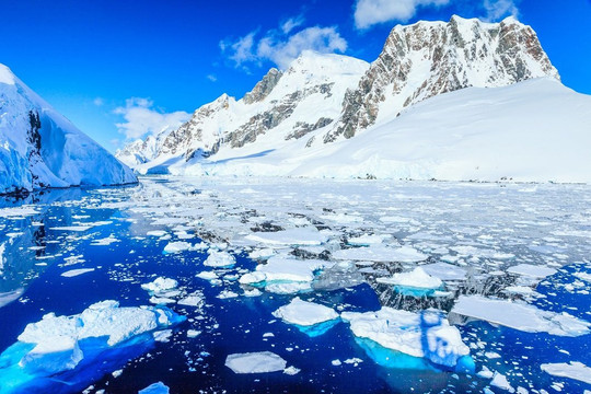 Triều cường nước biển dâng cao phải chăng do băng quanh Nam Cực đang tan kỷ lục?