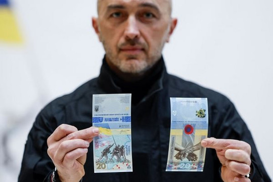 Ukraine phát hành tiền giấy đánh dấu 1 năm chiến sự