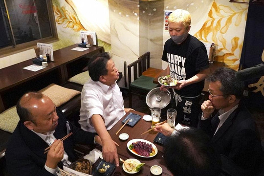 Nhật Bản: Các nhà hàng đối phó với nạn ‘khủng bố sushi’