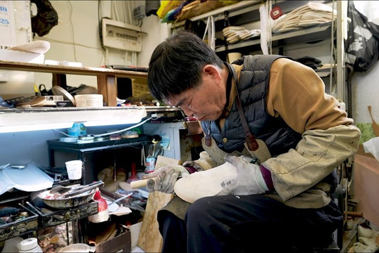 Khám phá phố đóng giày thủ công trăm tuổi ở Hàn Quốc